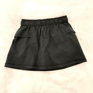 Lululemon Athletics Skirt black size 4